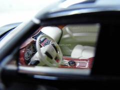 Infinity XQ56 2011 black 1:43 VVM / VMM