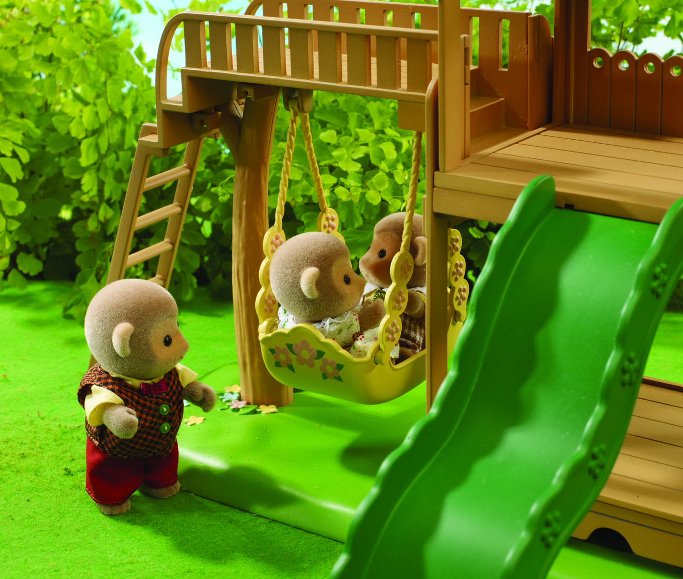 Фэмили сад. Сильвания Фэмили детская площадка. Sylvanian Families игровая площадка 2241. Sylvanian Families 5319. Сильвания Фэмили 2241.