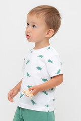 фуфайка  для мальчика  КР 302737/белый,дино к558