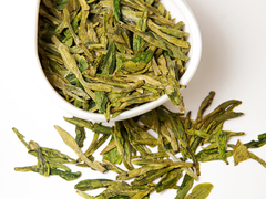 Лун Цзин "Колодец Дракона", "Особый сорт", 2025 год, Зеленый чай