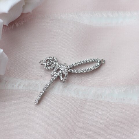 Подвеска Цветок розы с фианитами 42*16 мм, родий, П959