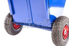 Тележка для разбрасывания песка