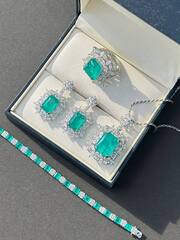 tennisnyj-braslet-dorozhka-iz-serebra-925-proby-s-kvarcami-cveta-paraib