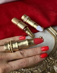 84570 - Кольцо ПАЛЕЦ с красным/белым ногтем в стилистике SCHIAPARELLI