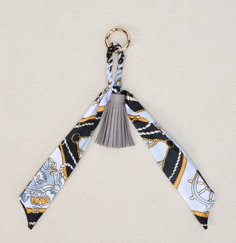 Подвес на сумку (серый) B-33