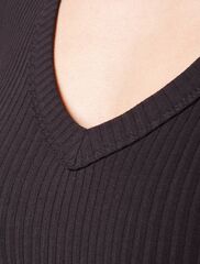 Джемпер из трикотажа в широкий рубчик  D49.107 (124161)