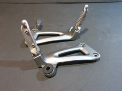 Подножки Suzuki GSF с кронштейном