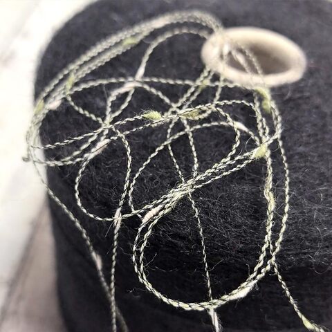 Фасонный меринос A ZETA FILATI VIENNA 800 белый с зеленым