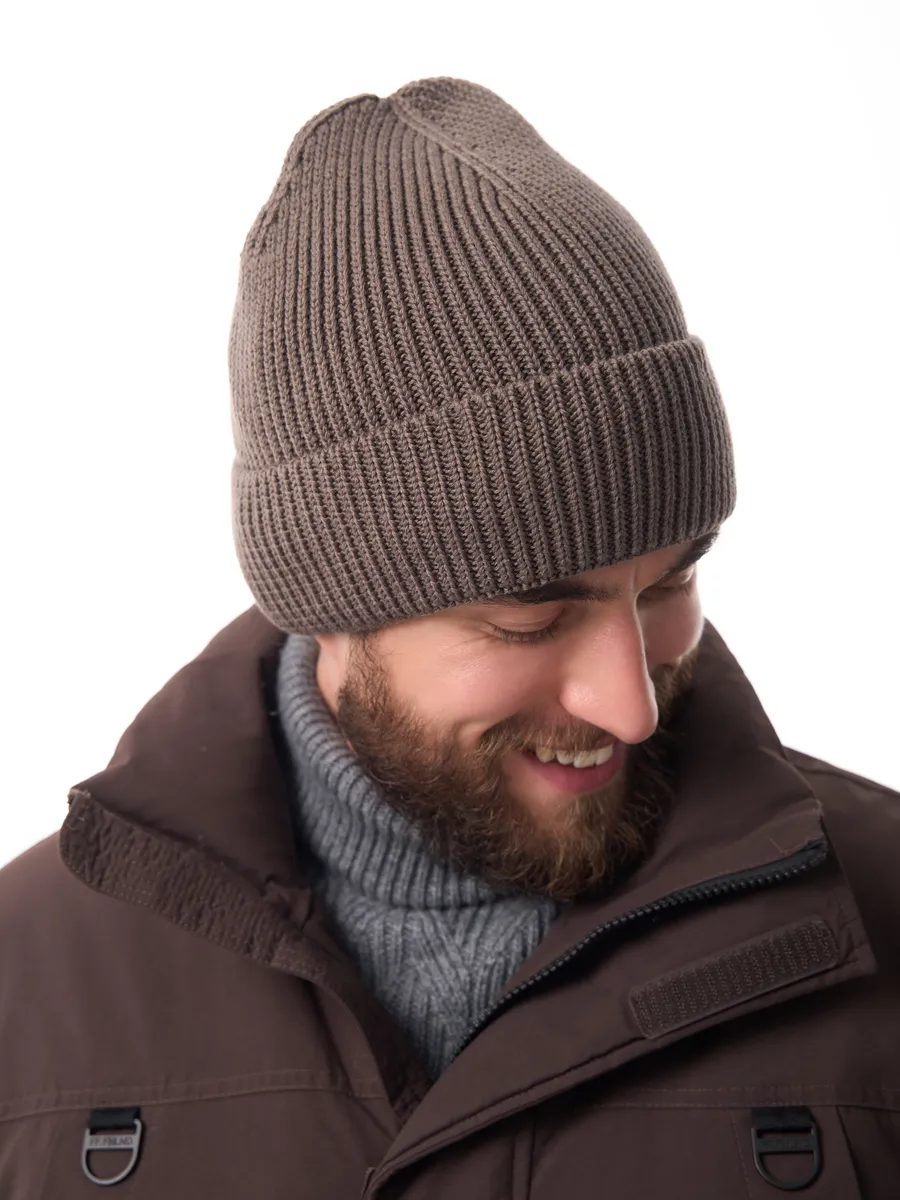 Шапка зимняя на флисе вязаная осень