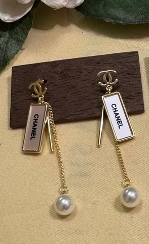 Серьги длинные с подвескам CHANEL цвет шампань