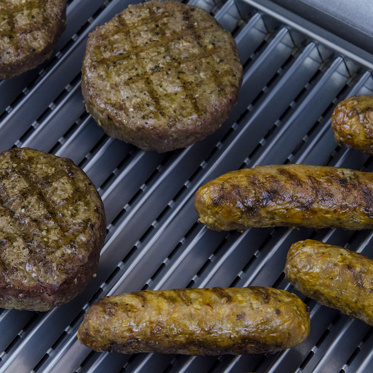 Портативный газовый гриль Char-Broil X200