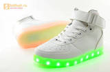 Светящиеся высокие кроссовки с USB зарядкой Fashion (Фэшн) на шнурках и липучках, цвет белый, светится вся подошва. Изображение 13 из 27.