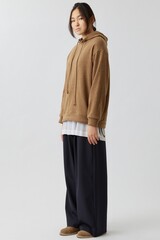 Свитшот с капюшоном песочного цвета