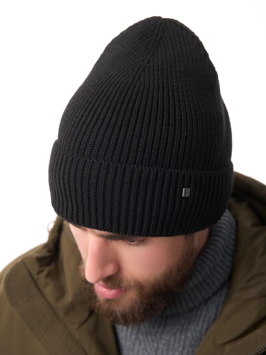 Шапка зимняя на флисе вязаная осень