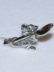 Денежная мышка (фигурка из серебра).
