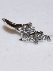 Денежная мышка (фигурка из серебра).