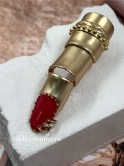 Кольцо-трансформер Скиапар. в виде пальца с красным ногтем и пирсингом