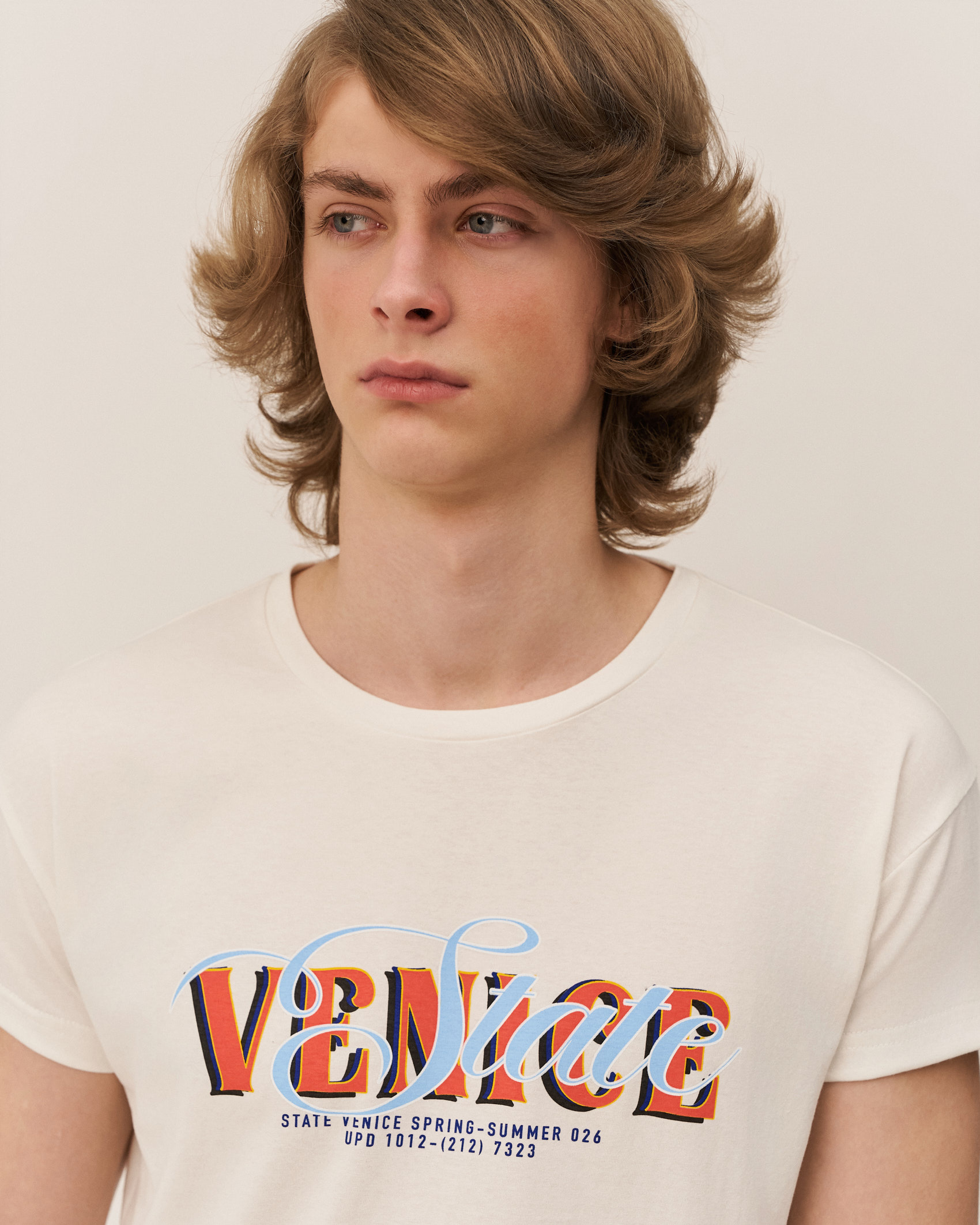 Укороченная футболка