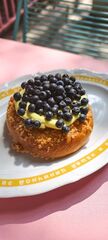 БУЛОЧКА С ЧЕРНИКОЙ new