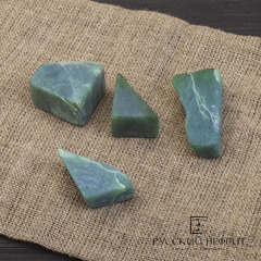 Галтованый нефрит. Зеленый. Лот №1