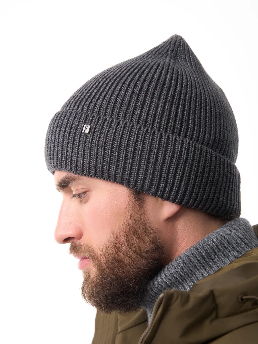 Шапка зимняя на флисе вязаная осень