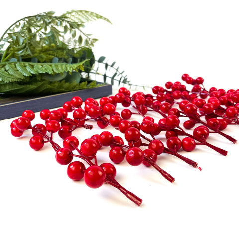 Ягоды красные искусственные, на ветке 5 -7 ягод 10-13 мм, набор 20 шт.