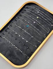 98171-braslet-anklet-na-nogu-iz-serebra-s-kruglymi-podveskami-kamushkami
