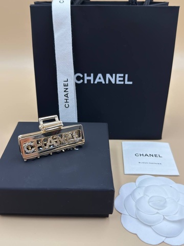 Заколка крабик Chanel