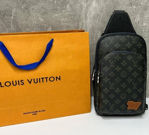 Сумка-слинг Louis Vuitton Avenue NM канва Monogram Macassar Dark Green