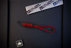 Темляк с карабином