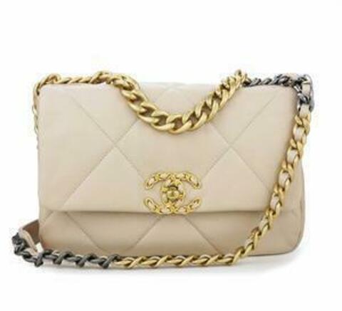 Сумка-конверт Chanel 19 бежевый