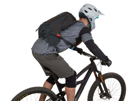 Картинка рюкзак велосипедный Thule Rail Bike Hydration 12L Pro Covert - 9