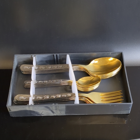 Набор столовых приборов "Подарочный" - СССР - 18 предметов