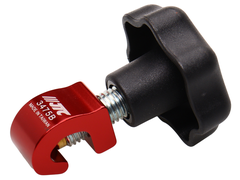 JTC-3475B - Фиксатор амортизатора капота/багажника JTC - 
Применяется для фиксации подъемника капота, багажника, задней двери.
Предотвращает скольжение штока подъемника и нанесения повреждений.
Поместить приспособление на штоке подъемника у основания цилиндра. Затянуть при помощи головки фиксатора.
Диапазон применения: до 12 мм.
Количество в оптовой упаковке: 12 шт. и 48 шт.
Габаритные размеры: 95.8/59.5/21.5 мм. (Д/Ш/В)
Вес: 179 гр.