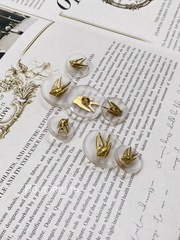 Пуговицы прозрачные золотистые 