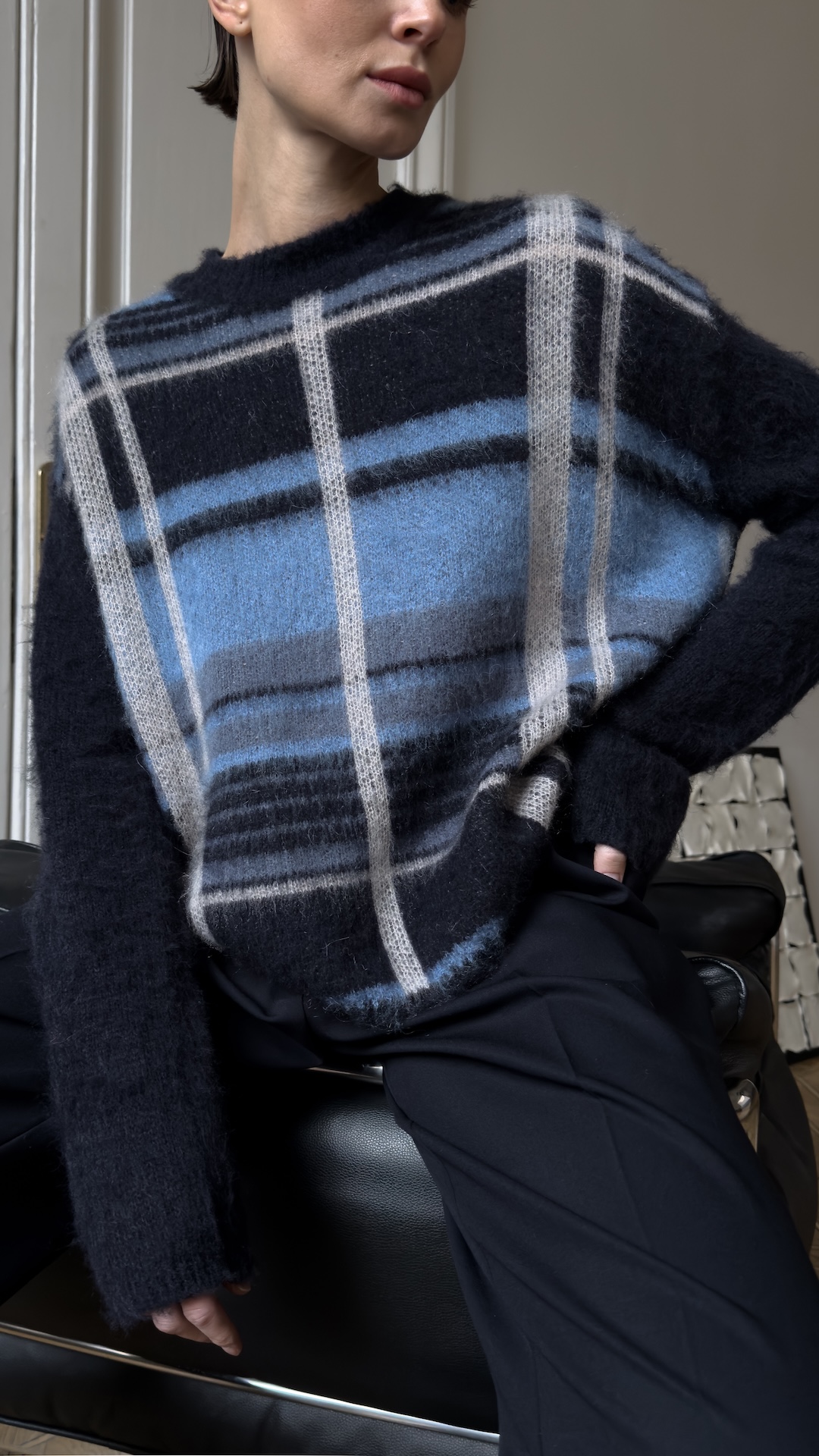 Джемпер в крупную клетку