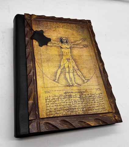 Фотоальбом "Leonardo. Anatomia"