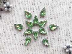 Стразы пришивные стекло в оправе, р. 1,3*0,9 см, зелёный