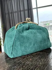 Женская сумка-саквояж с фермуаром из натуральной замши бирюзового цвета