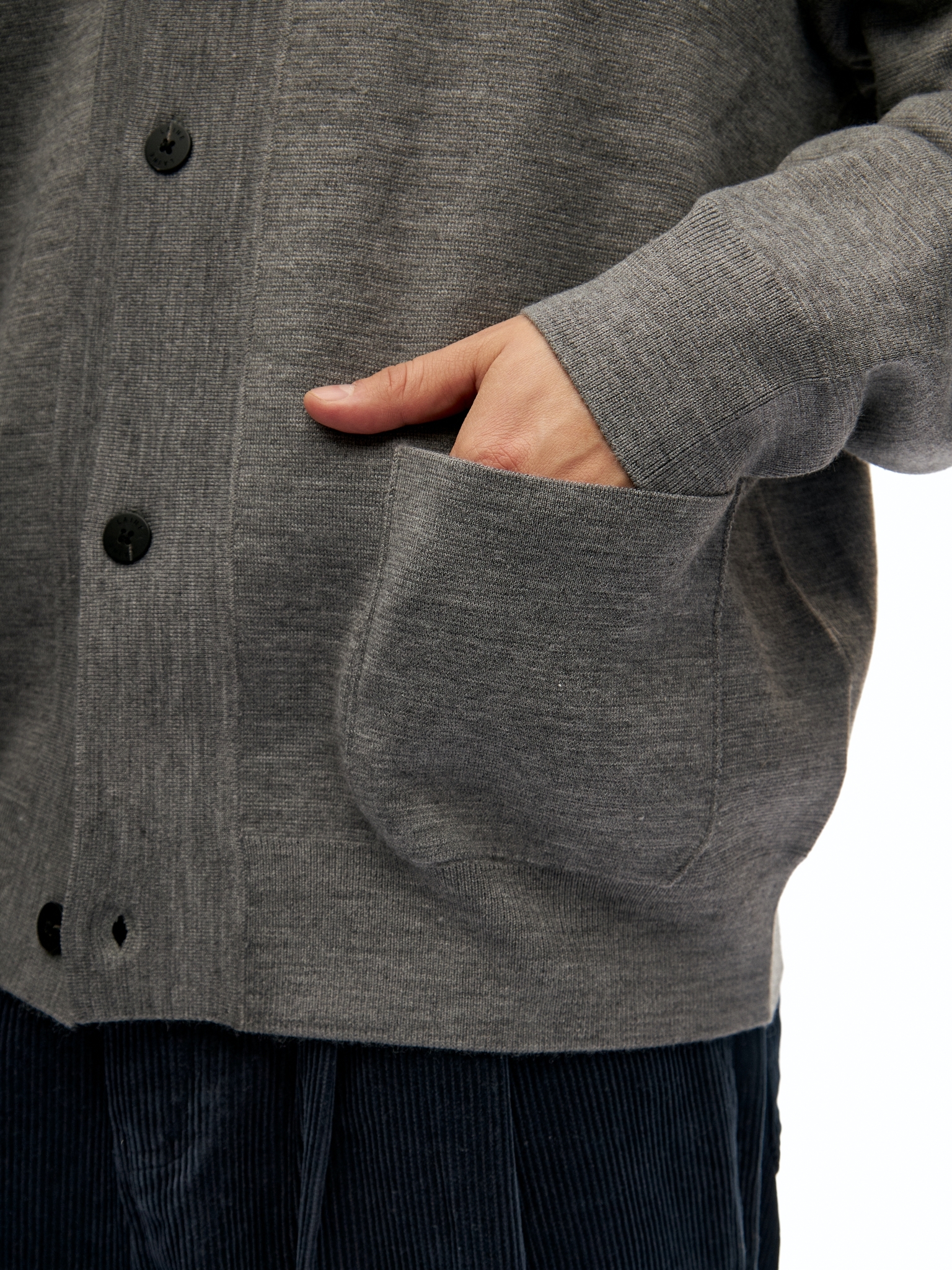 Серый шерстяной кардиган Laine Premium