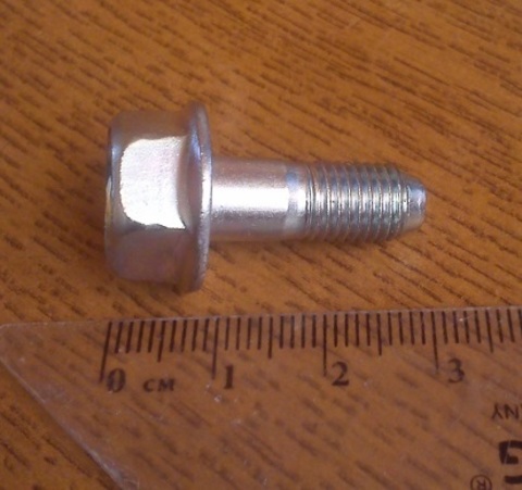 Болт крепления суппорта ланос. Болт направляющей суппорта nexia (gm) 93740531. Болт суппорта дэу нексия. Болт крепления скобы суппорта м12*1,25. Болт направляющей суппорта м8х1.