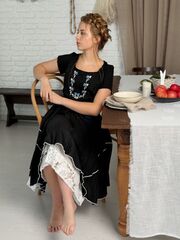 Василек. Платье льняное асимметричное с вышивкой 