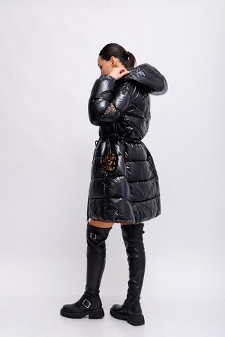 Marc Cain Sports Куртка зимняя с леопардовым акцентом. Эко-линейка ReThink Together