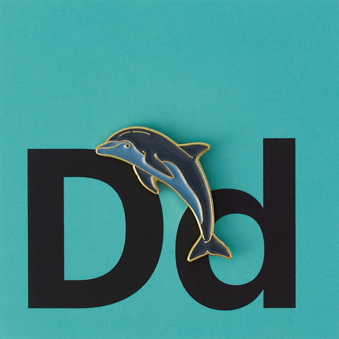 Значок металлический Зоопарк: Дельфин
