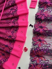 Вышивка на сетке фиолетовая/неон 24 см (левая)