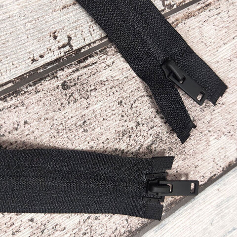 Молния потайная разъемная с двумя замками 65 см черная