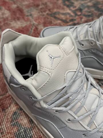 Nike Air Jordan Courtside 23