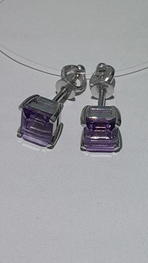 Аметист  (пусеты из серебра)