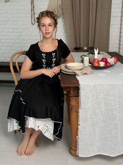 Василек. Платье льняное асимметричное с вышивкой 