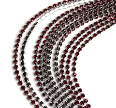 Стразовая цепочка 2 мм красный, родий